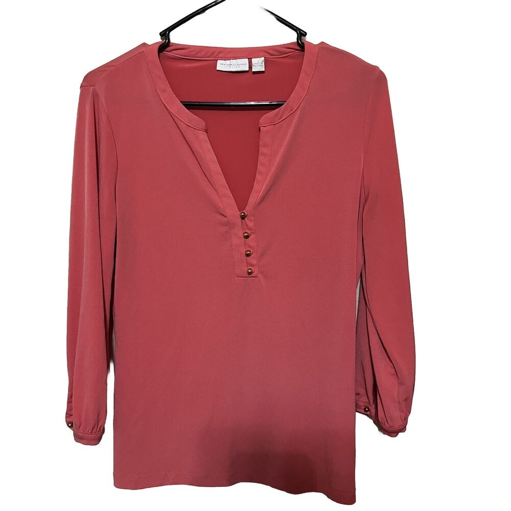 New York & Co Top Womens Size S Stretch Coral Pink Blouse Popover V Neck Buttons